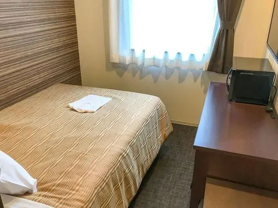 Tek Kişilik Oda, Sigara İçilmez