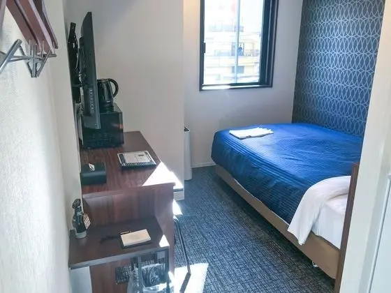 Tek Kişilik Oda, Sigara İçilmez