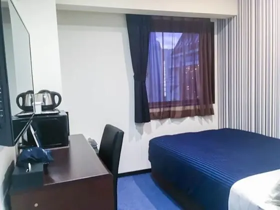 Tek Kişilik Oda, Sigara İçilebilir