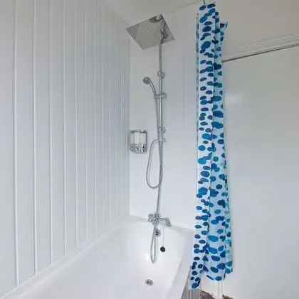 Economy Tek Büyük Yataklı Oda, Ortak Banyo