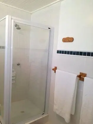 Büyük Yataklı Tek Kişilik Oda