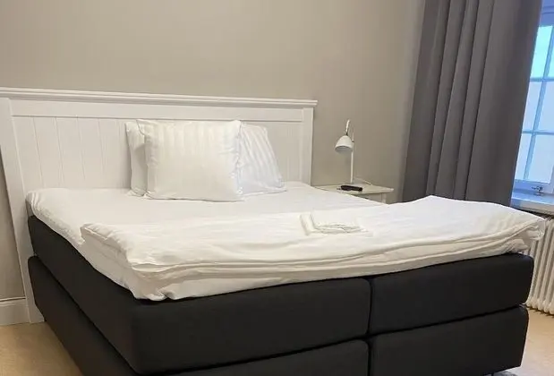 Classic Oda, 1 Büyük (Queen) Boy Yatak