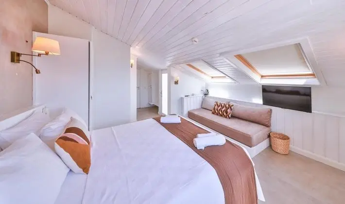Çatı Katı Standart Oda, Deniz Manzaralı