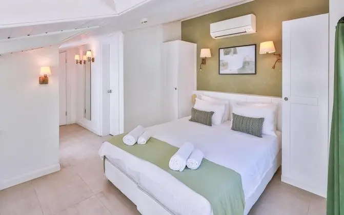Standart Çift Kişilik Çatı Katı Oda, Dağ Manzaralı, Balkonlu