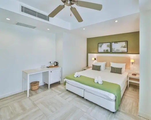 Standart Oda, Bahçe Manzaralı, Fransız Balkonlu