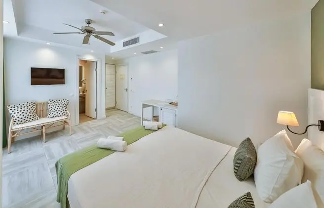Standart Oda, Bahçe Manzaralı, Fransız Balkonlu
