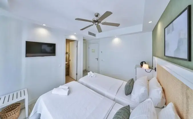 Standart Oda, Bahçe Manzaralı, Fransız Balkonlu