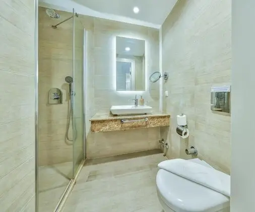 Standart Oda, Bahçe Manzaralı, Fransız Balkonlu