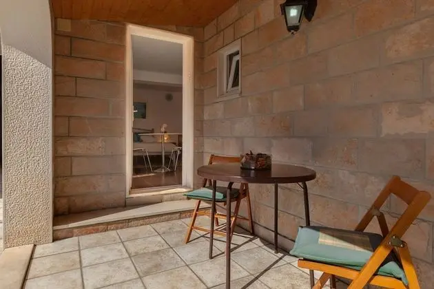 Superior Stüdyo, Veranda