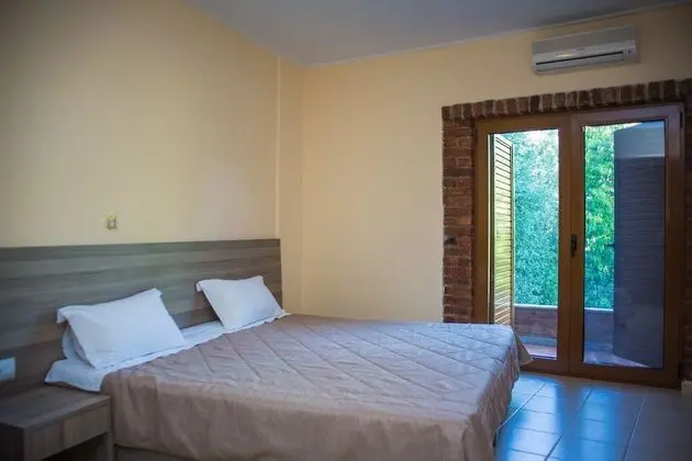 Tek Büyük Yataklı Oda, Balkon