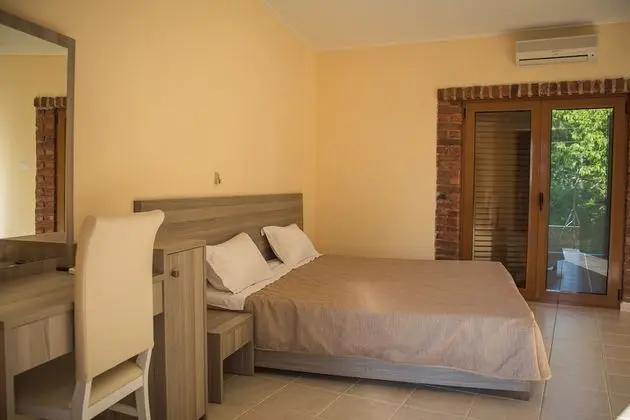 Tek Büyük Yataklı Oda, Balkon