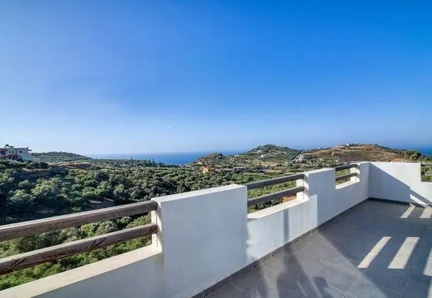 Family Apart Daire, 1 Çift Kişilik Yatak ve Çekyat, Bahçeli (Living Apartment Heraklion)
