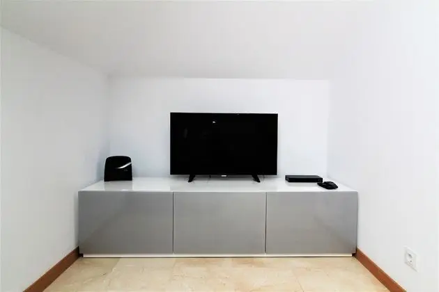 Apart Daire, 3 Yatak Odası, Teras, Havuz Manzaralı