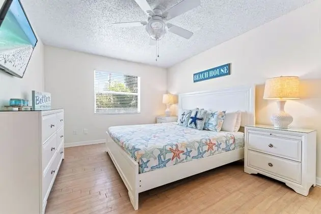 Signature Apart Daire, 2 Yatak Odası, Havuz Kullanımı, Plaj Manzaralı