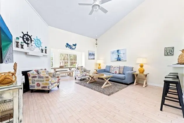 Signature Apart Daire, 2 Yatak Odası, Havuz Kullanımı, Plaj Manzaralı