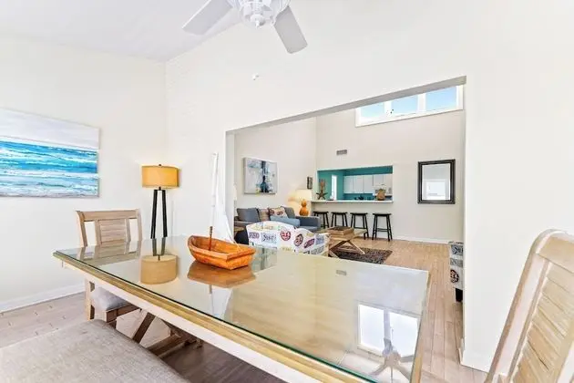 Signature Apart Daire, 2 Yatak Odası, Havuz Kullanımı, Plaj Manzaralı