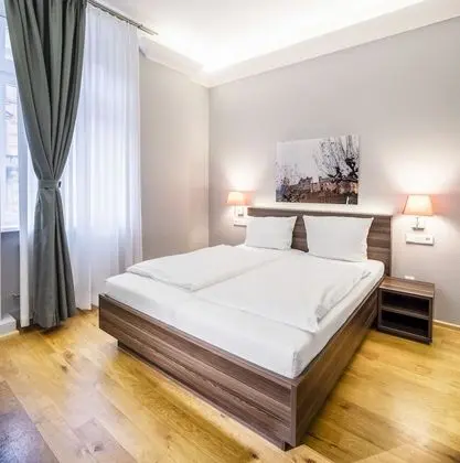 Tek Büyük Yataklı Oda (Studio)