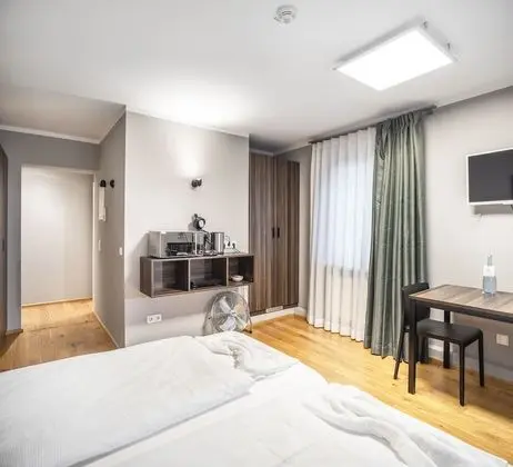Tek Büyük Yataklı Oda (Studio)