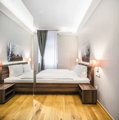 Tek Büyük Yataklı Oda (Studio)