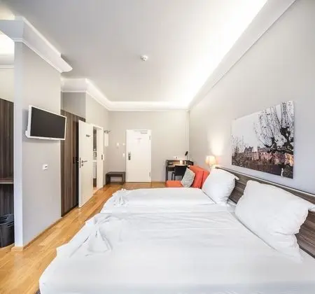 Tek Büyük Yataklı Oda (Studio up to 3)