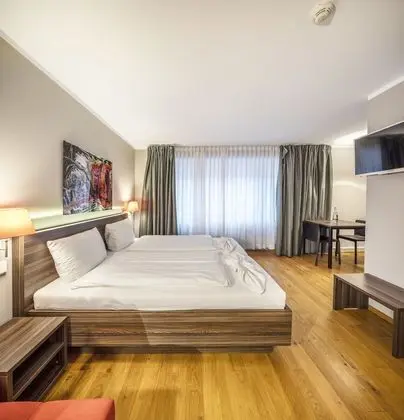 Tek Büyük Yataklı Oda (Studio up to 3)