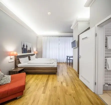 Tek Büyük Yataklı Oda (Studio up to 3)