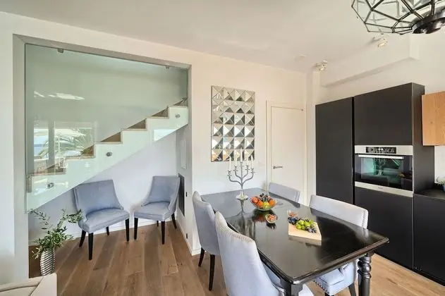 Luxury Villa, 4 Bedrooms, Terrace, Sea View