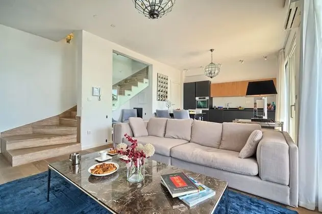 Luxury Villa, 4 Bedrooms, Terrace, Sea View