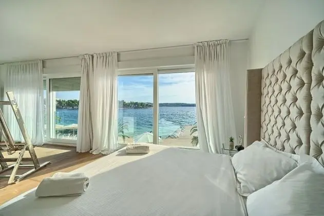 Luxury Villa, 4 Bedrooms, Terrace, Sea View