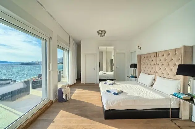 Luxury Villa, 4 Bedrooms, Terrace, Sea View