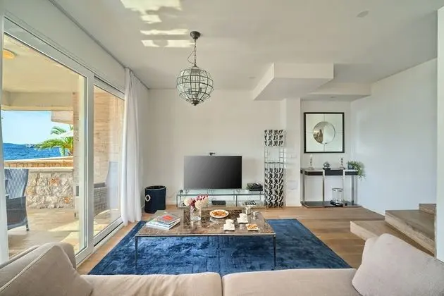 Luxury Villa, 4 Bedrooms, Terrace, Sea View