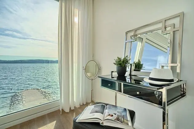 Luxury Villa, 4 Bedrooms, Terrace, Sea View
