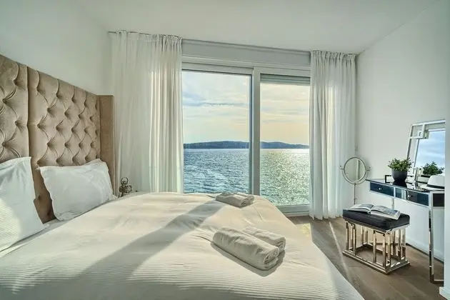 Luxury Villa, 4 Bedrooms, Terrace, Sea View