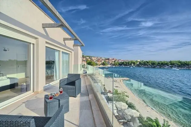 Luxury Villa, 4 Bedrooms, Terrace, Sea View