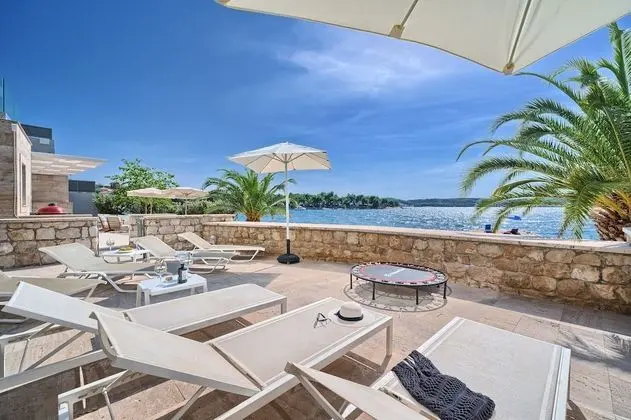 Luxury Villa, 4 Bedrooms, Terrace, Sea View