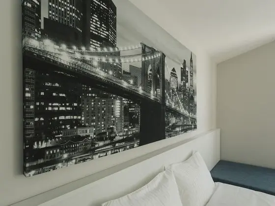 Standard Üç Kişilik Oda, Banyolu/Duşlu