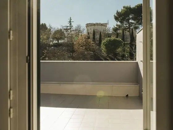 Standard Üç Kişilik Oda, Banyolu/Duşlu