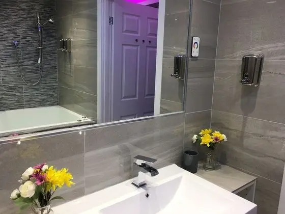 Superior Süit, Engellilere Uygun, Sıcak Su Havuzu (Flat 3)