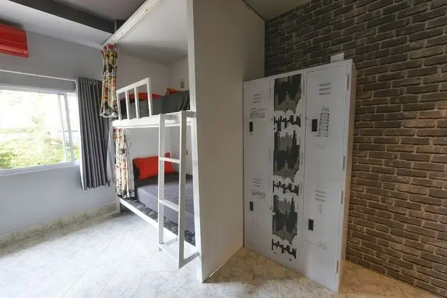 6-Bed Mixed Dormitory Room