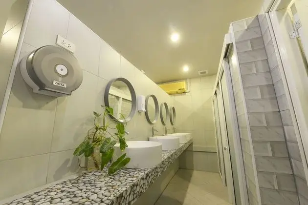 6-Bed Mixed Dormitory Room