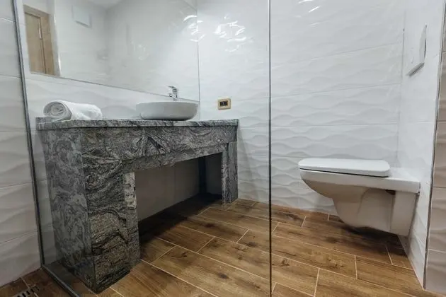 Tek Büyük veya İki Ayrı Yataklı Oda