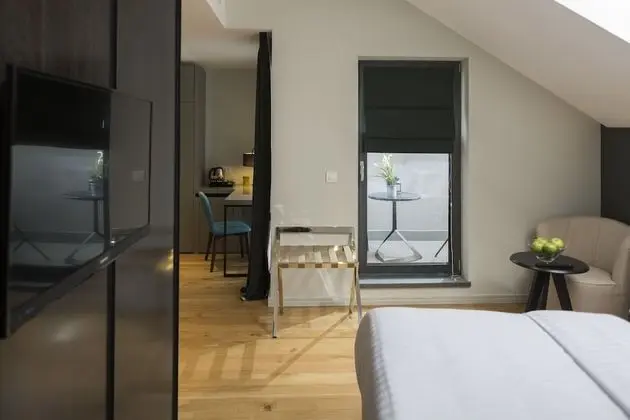 Deluxe Tek Büyük veya İki Ayrı Yataklı Oda, Balkon, Şehir Manzaralı