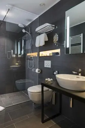 Deluxe Tek Büyük veya İki Ayrı Yataklı Oda, Balkon, Şehir Manzaralı
