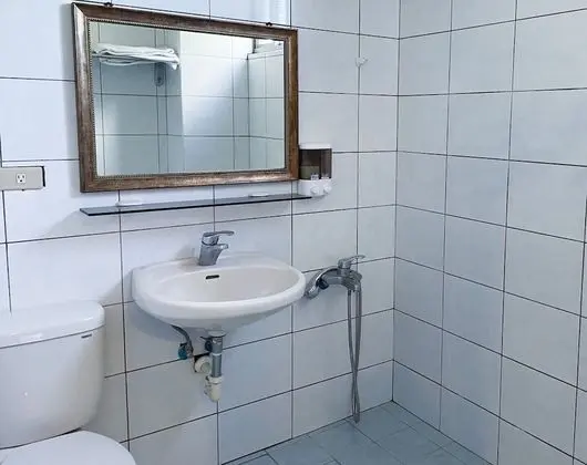 Tek Büyük Yataklı Oda, 2 Çift Kişilik Yatak