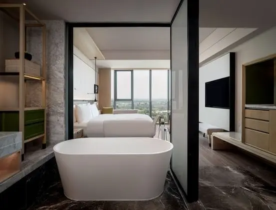 Oda, 1 En Büyük (King) Boy Yatak, Sigara İçilmez, Şehir Manzaralı