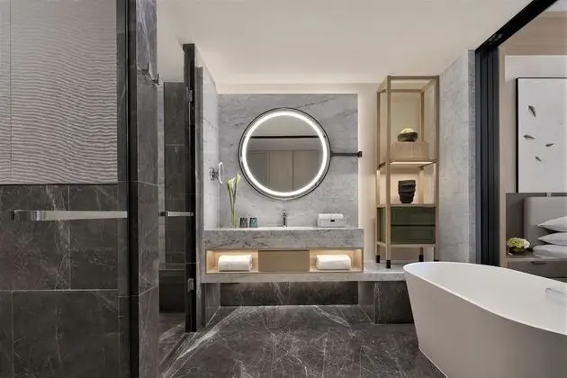 Oda, 2 Çift Kişilik Yatak, Sigara İçilmez, Şehir Manzaralı