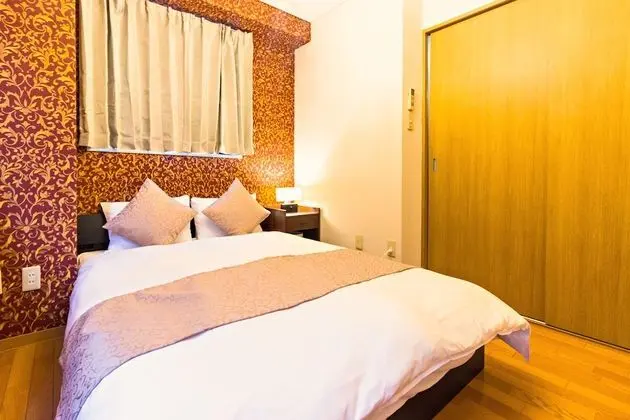 Tek Büyük Yataklı Oda (2 Bed Room 502)