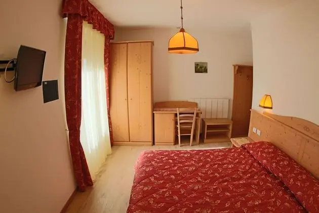 Classic Tek Büyük veya İki Ayrı Yataklı Oda