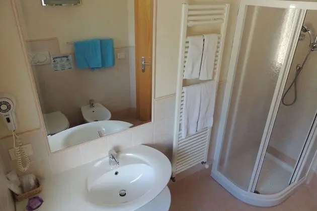 Tek Büyük veya İki Ayrı Yataklı Oda, Balkon