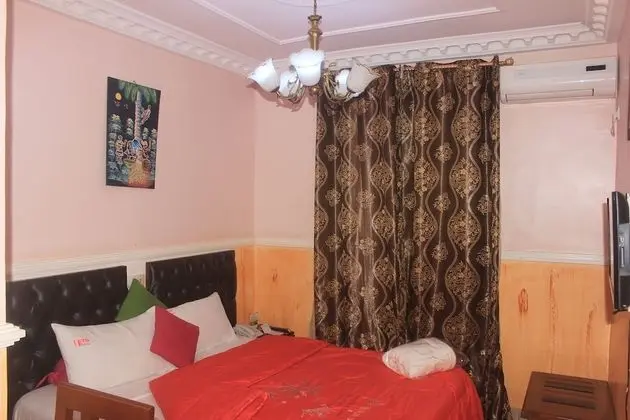 Standard Tek Büyük Yataklı Oda